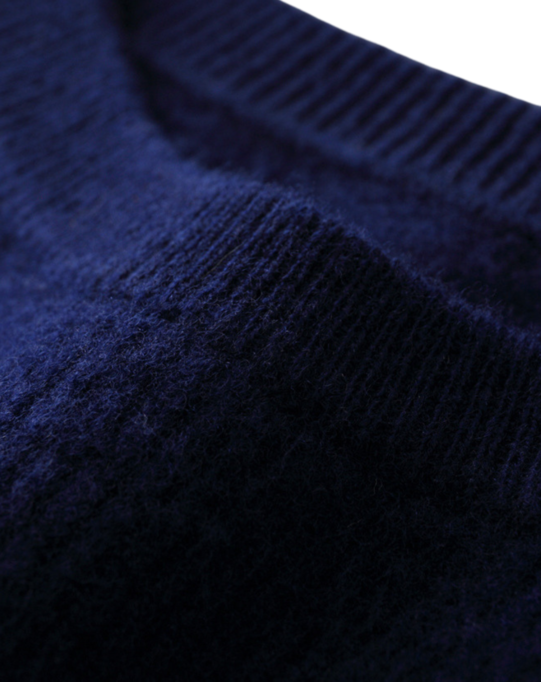 MERINO SWEATER