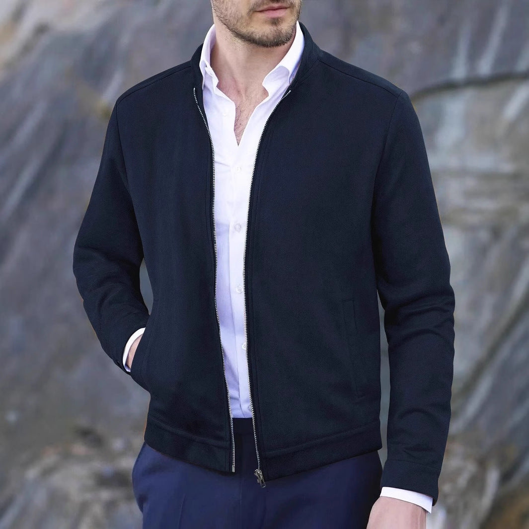 Herrjacka – Slim Fit – Midjevänlig – Dragkedja – Minimalistisk Design – Mock Neck