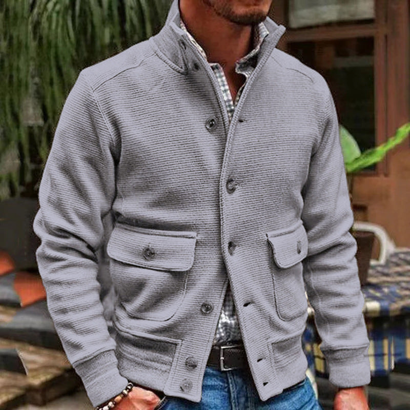 Herrjacka – Slim Fit – Hög Krage – Knappstängning – Flappfickor – Vardagsstil
