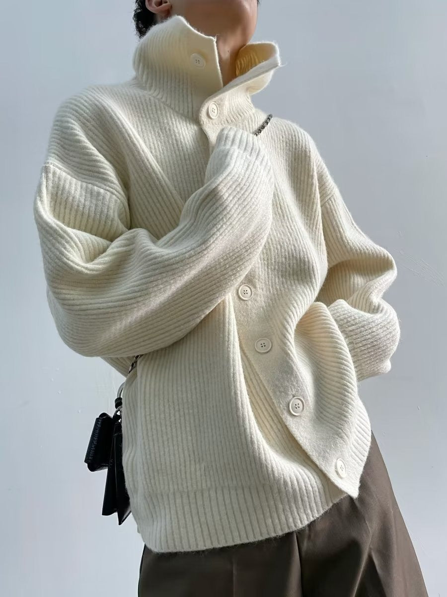 Herrjacka – Oversize Passform – Ribbstickad – Hög Krage – Knäppning Fram